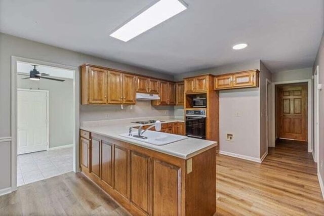 7741 N Lee Highway, Cleveland, TN 37312