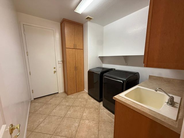 906 W Glenmere Drive, Chandler, AZ 85225