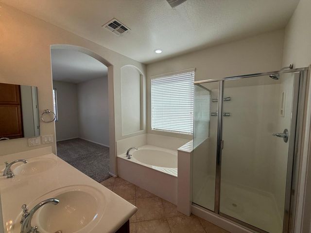 906 W Glenmere Drive, Chandler, AZ 85225