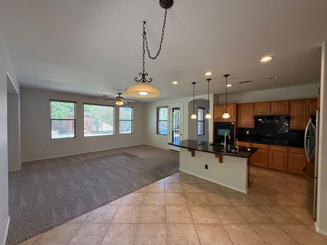 906 W Glenmere Drive, Chandler, AZ 85225