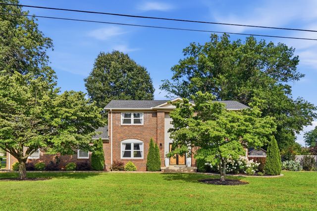 6016 Clifton Dr, Columbia, TN 38401
