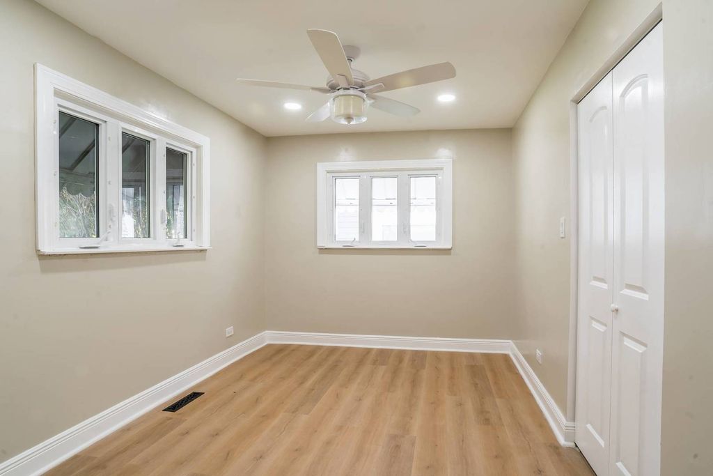 11024 Oxford Avenue, Chicago Ridge, IL 60415 — photo 5