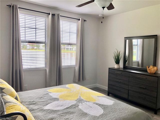 15126 Palmer Lake CIR # 104, Naples, FL 34109