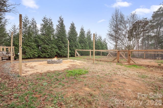 7640 Katherine Drive, Denver, NC 28037