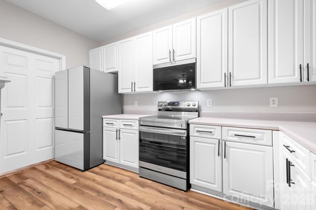 7640 Katherine Drive, Denver, NC 28037