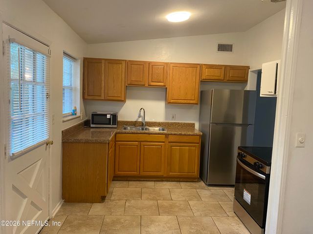 815 LA MARCHE Drive, Jacksonville, FL 32205