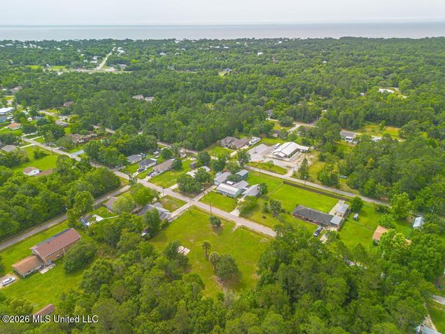 1020 Shipp Street, Waveland, MS 39576
