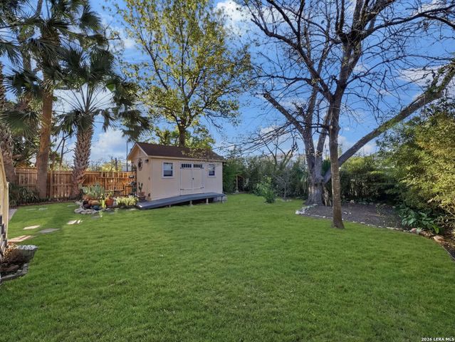 140 E French Pl, San Antonio, TX 78212