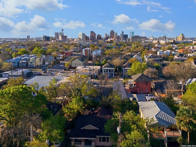 140 E French Pl, San Antonio, TX 78212