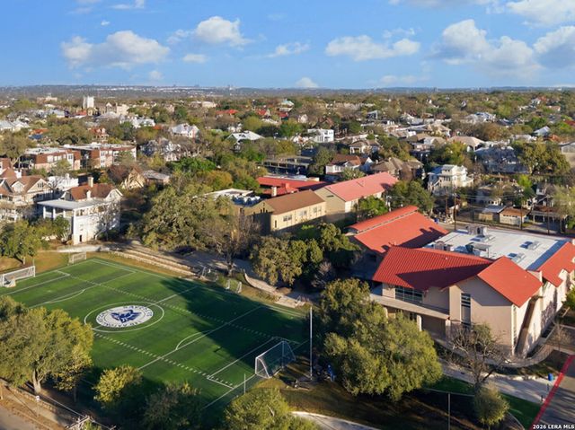 140 E French Pl, San Antonio, TX 78212