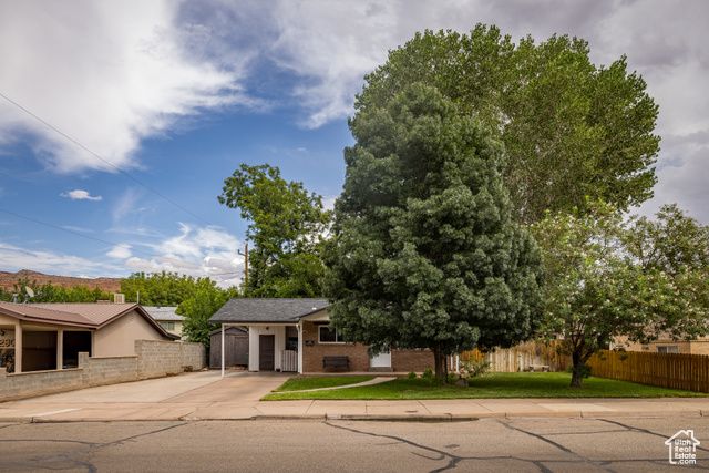 276 OPAL AVE, Moab, UT 84532