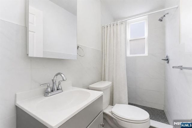 2249 John F Kennedy Boulevard, Jersey City, NJ 07304