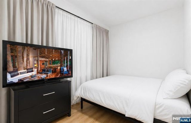 2249 John F Kennedy Boulevard, Jersey City, NJ 07304