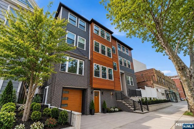 2249 John F Kennedy Boulevard, Jersey City, NJ 07304