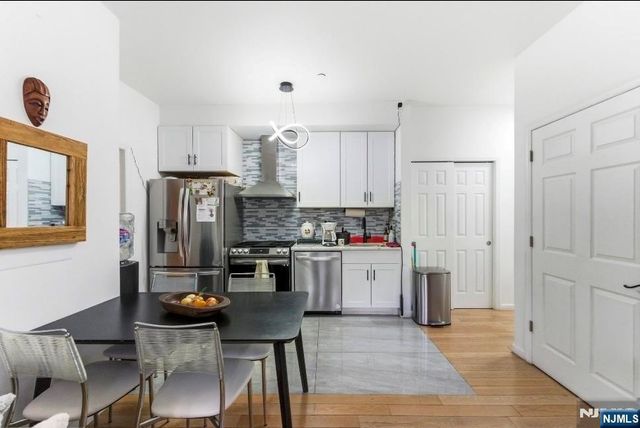 2249 John F Kennedy Boulevard, Jersey City, NJ 07304