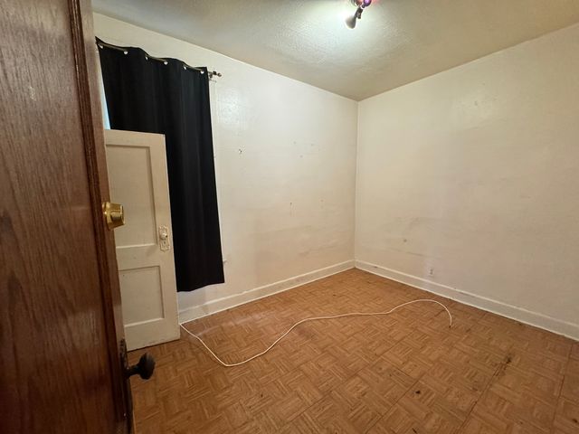 5246 W Congress Parkway, Chicago, IL 60644