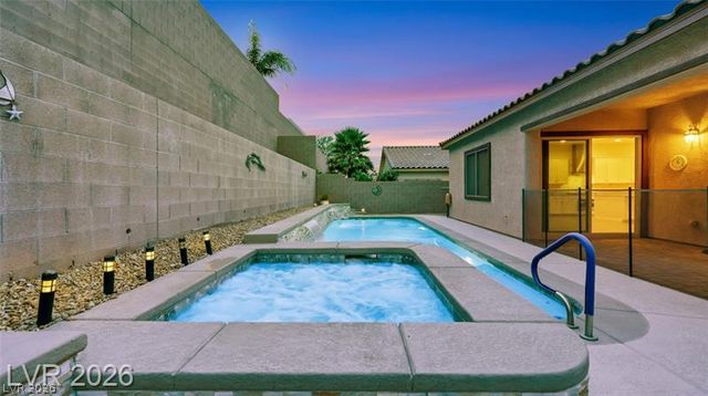 10100 Cambridge Brook Avenue, Las Vegas, NV 89149