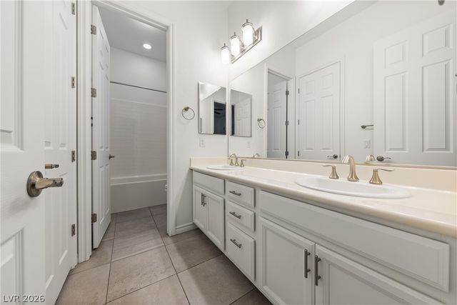 10100 Cambridge Brook Avenue, Las Vegas, NV 89149