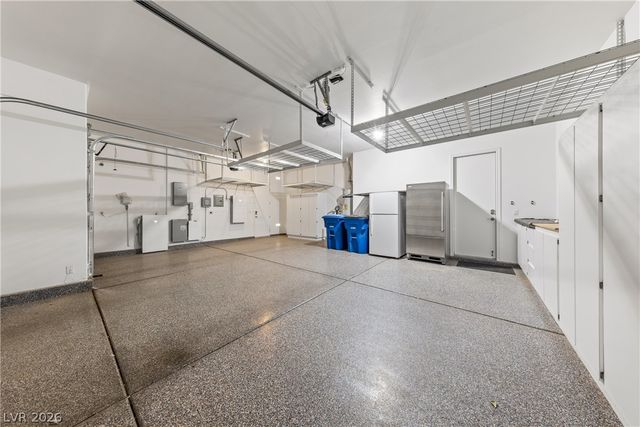 10100 Cambridge Brook Avenue, Las Vegas, NV 89149