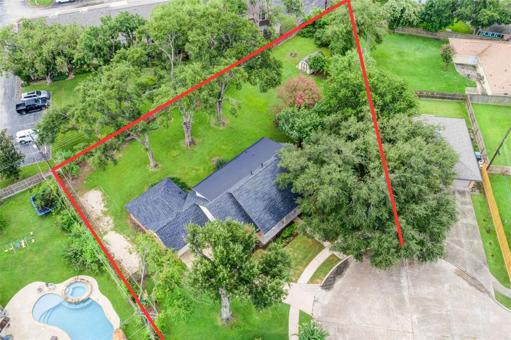 5103 Donna Lynn Court, Houston, TX 77092