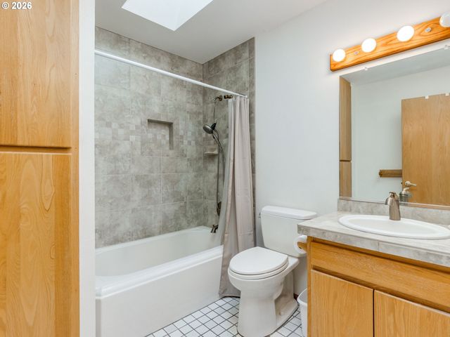 16461 Nw ORCHARD VIEW Rd, Mc Minnville, OR 97128