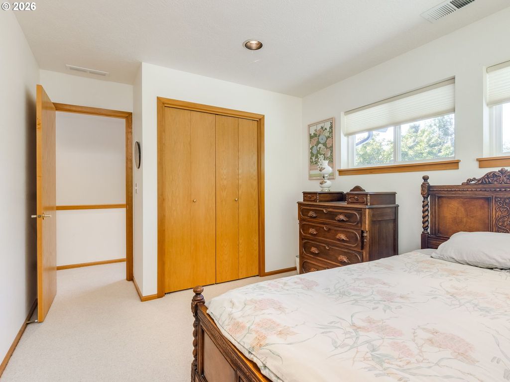 Image 21 of property listing at 16461 Nw ORCHARD VIEW Rd, Mc Minnville, OR 97128