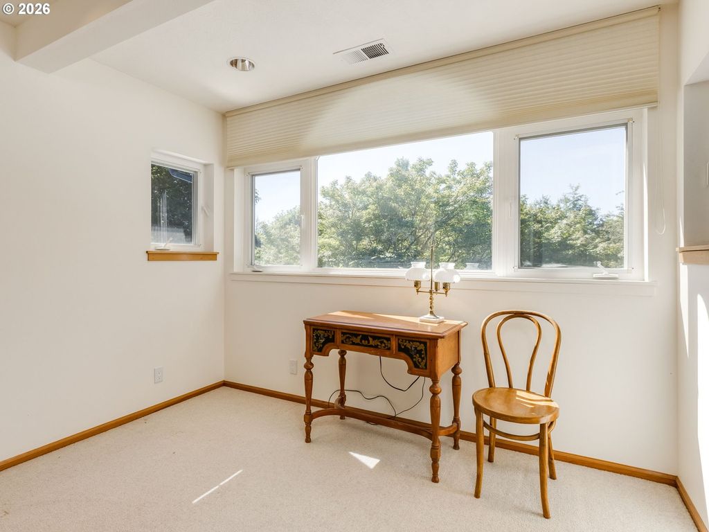 Image 22 of property listing at 16461 Nw ORCHARD VIEW Rd, Mc Minnville, OR 97128