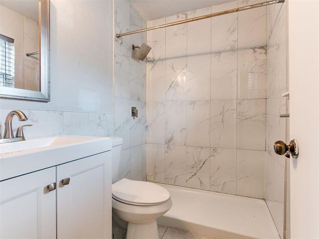 8920 Kenny Circle, Oklahoma City, OK 73132