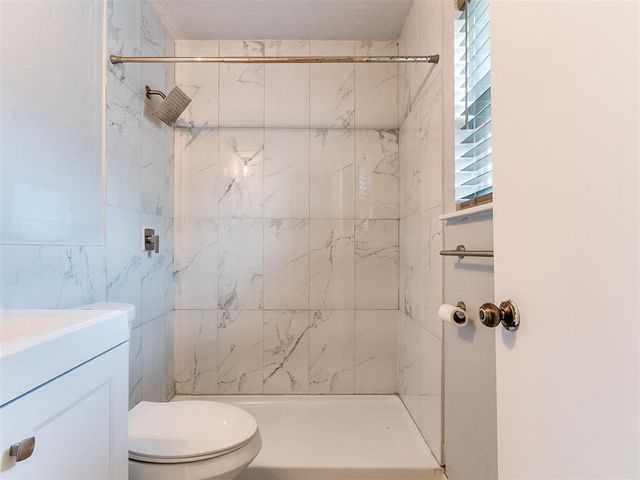 8920 Kenny Circle, Oklahoma City, OK 73132