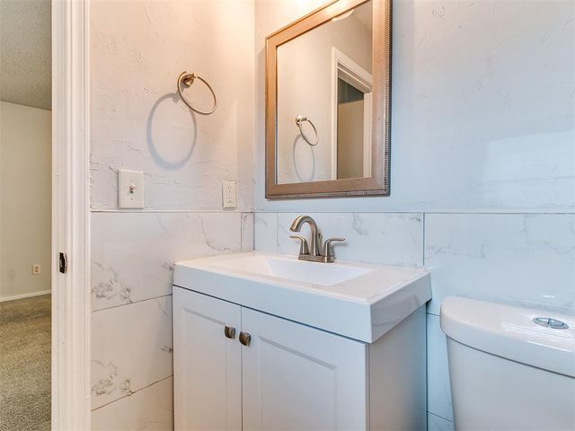 8920 Kenny Circle, Oklahoma City, OK 73132