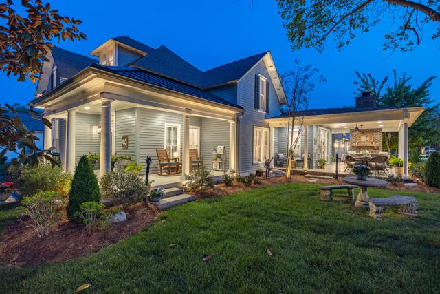 304 Stewart St, Franklin, TN 37064