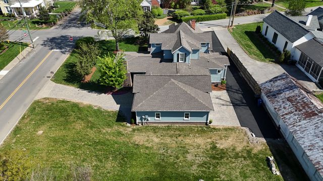 304 Stewart St, Franklin, TN 37064