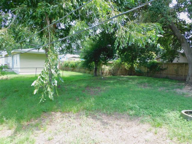 3719 Meadowlake Road, Pasadena, TX 77503