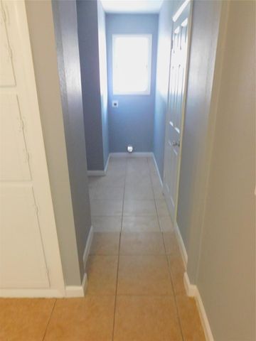 3719 Meadowlake Road, Pasadena, TX 77503