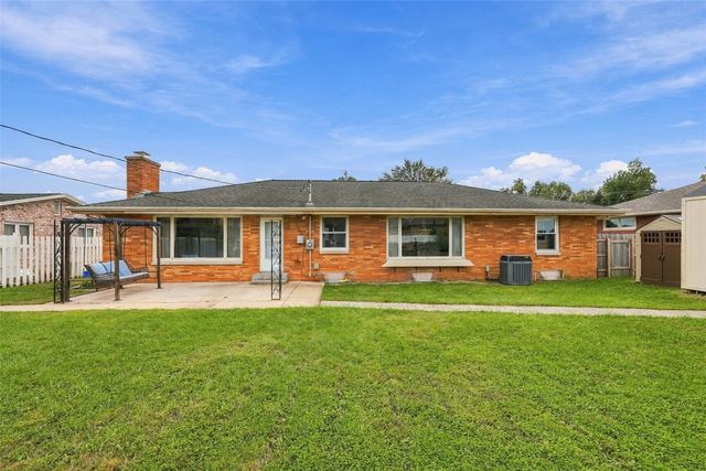 732 29th Street NE, Cedar Rapids, IA 52402