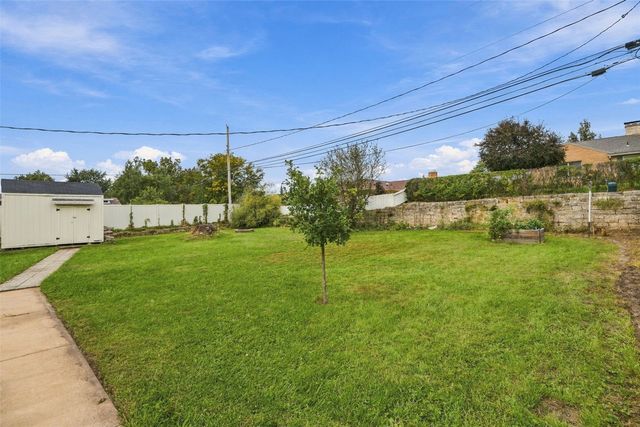732 29th Street NE, Cedar Rapids, IA 52402