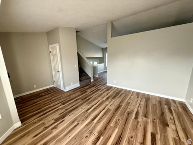 5198 W CRUS CORVI RD RD, West Jordan, UT 84081