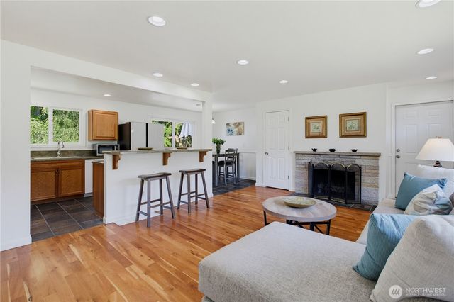 11267 145th Avenue SE, Renton, WA 98059