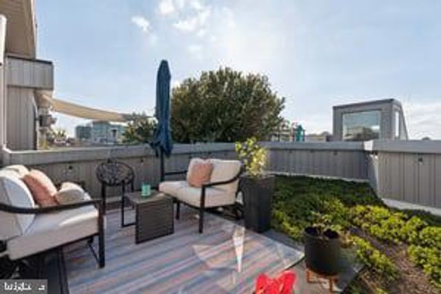 819 N ORKNEY ST, Philadelphia, PA 19123