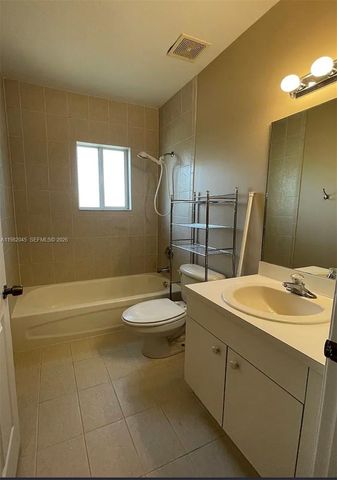 390 NE 35th Ave 0, Homestead, FL 33033