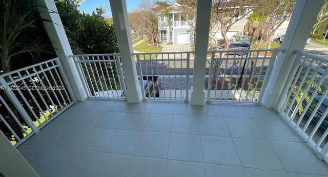 390 NE 35th Ave 0, Homestead, FL 33033