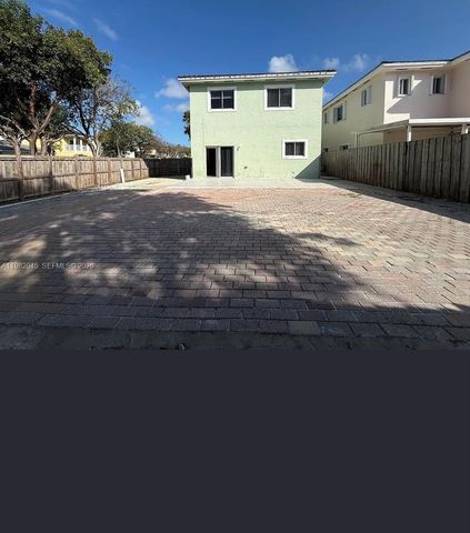 390 NE 35th Ave 0, Homestead, FL 33033