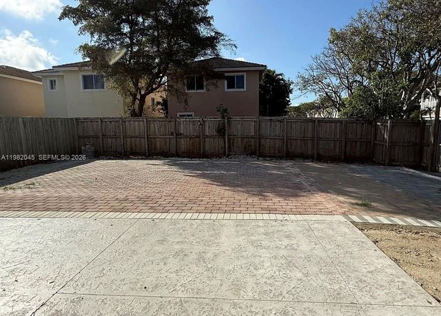 390 NE 35th Ave 0, Homestead, FL 33033