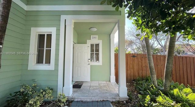 390 NE 35th Ave 0, Homestead, FL 33033