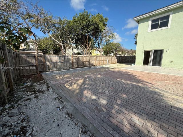 390 NE 35th Ave 0, Homestead, FL 33033