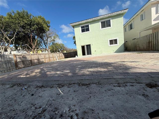 390 NE 35th Ave 0, Homestead, FL 33033