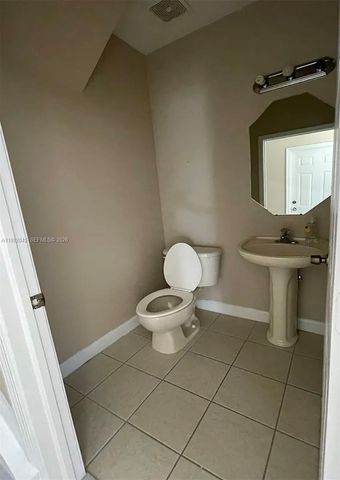 390 NE 35th Ave 0, Homestead, FL 33033