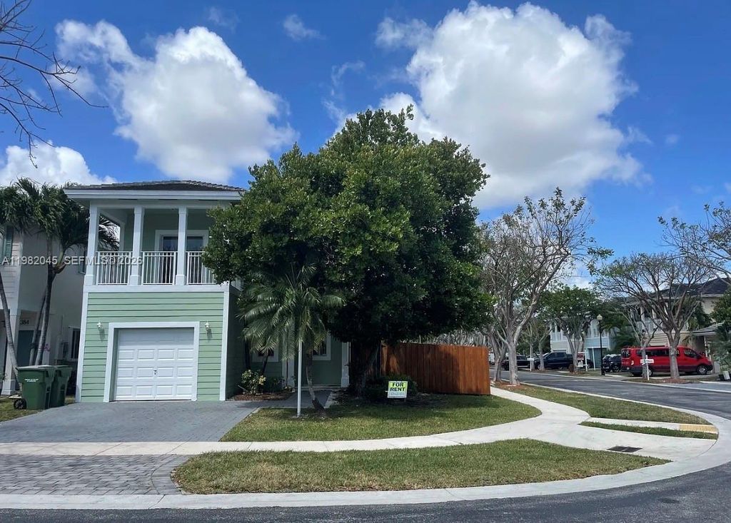 390 NE 35th Ave 0, Homestead, FL 33033