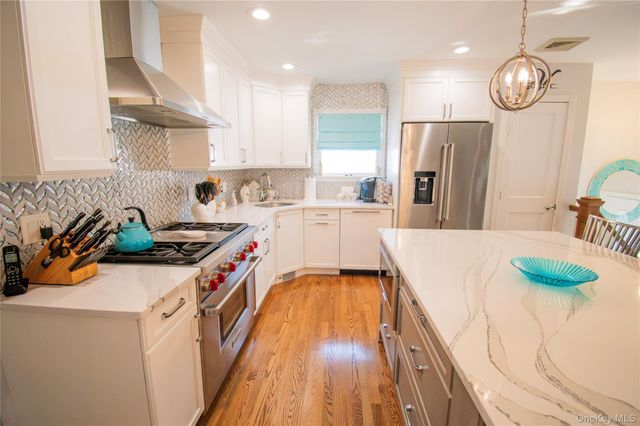 3345 Parkway Drive, Baldwin, NY 11510