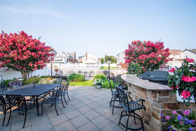 3345 Parkway Drive, Baldwin, NY 11510